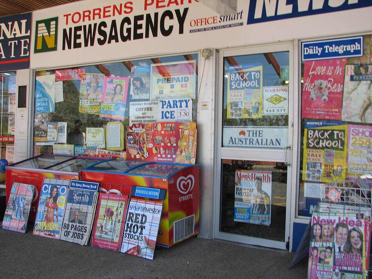 Die Front eines klassischen australischen Newsagency Shops.