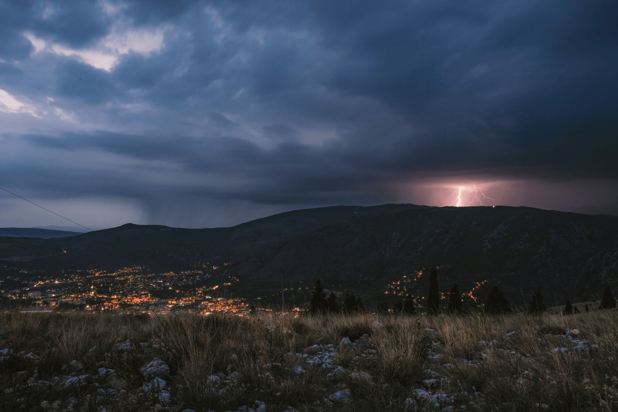 Thunderstorm with lightning in the mountains of Bosnia – almost as powerful as my travel hacks 2026